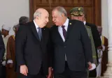 "الموت عندهم بحال السلام عليكم".. وفاة مدير ديوان "تبون" تفجر فضيحة مدوية بقصر المرادية