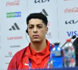 من الحسنية إلى العالمية..قصة قائد "أشبال الأطلس" الذي تحدى الفقر والمرض واليتم ليخلد اسمه في تاريخ كرة القدم المغربية