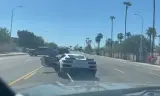 لحظة قبض الشرطة  على سيارة فاخرة هاربة  بسرعة 228 كم/س