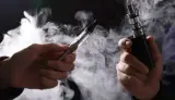 اكتشاف خطر جديد في السجائر الإلكترونية يهدد صحة الرئة