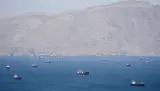 بحارة عالقون في هرمز.. مؤن تنفد وانتظار بلا نهاية