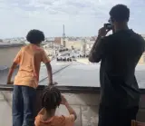 هي من التقطتها.. هبة عبوك تثير الجدل بعد نشرها لصورة تجمع حكيمي بطفليه بباريس