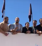 ظهر دون قيود أمنية.. الزفزافي يشكر مندوب السجون على مجهوداته الجبارة لتمكينه من حضور جنازة أبيه