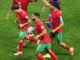 بروباغندا العجز الكروي.. كيف تحاول أبواق عربية تبرير فشلها الملياري بالهجوم على المنتخب المغربي وأبناء جاليته؟