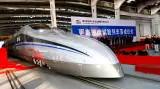 453 كم في الساعة.. الصين تختبر أسرع قطار فائق السرعة في العالم وتسجل رقمًا قياسيًا جديدًا