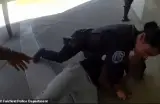 غضب واحتجاجات في ولاية أمريكية بعد فيديو  يوثق اعتداء ضابطة أمريكية على مراهق بالضرب والصفع