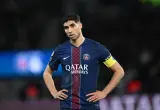 بالصورة.. أنصار الـ"PSG" يزلزلون مدرجات "حديقة الأمراء" دعماً لقائد الأسود أشرف حكيمي