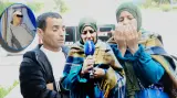 غدرو ليا ولدي..أم تحكي بحرقة عن غدر ابنها القاصر بحجرة وأب: بغاو اسرقوه ليا وصرده للإنعاش