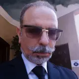 بين مجانية التعليم والحق فيه