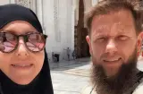 في واقعة أثارت جدلا كبيرا.. عارضة أزياء وملاكمة ألمانية شهيرة تخلت عن كل شيء لتصبح الزوجة الثالثة لداعية إسلامي