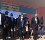 زيارة وزير التعليم لمدارس بأعالي جبال ميدلت تثير تساؤلات ونشطاء يتداولون صورة لأنابيب عشوائية ويعلقون عليها :"واش الوزير ماشافاهاش" (صور)