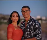 رونالدو يفاجئ جورجينا بطلب الزواج بعد 9 سنوات من الحب وطفلتين